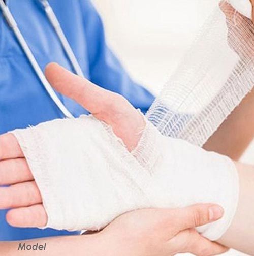 best hand surgeon in dubai